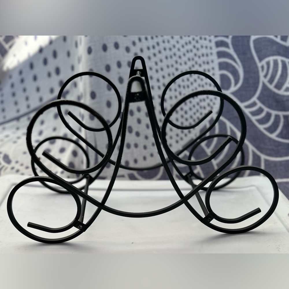 Black Scrolled Metal Wine Bottle Holder Rack Tabletop Decor